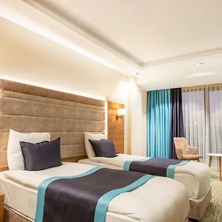 Hotel Elifim 4*